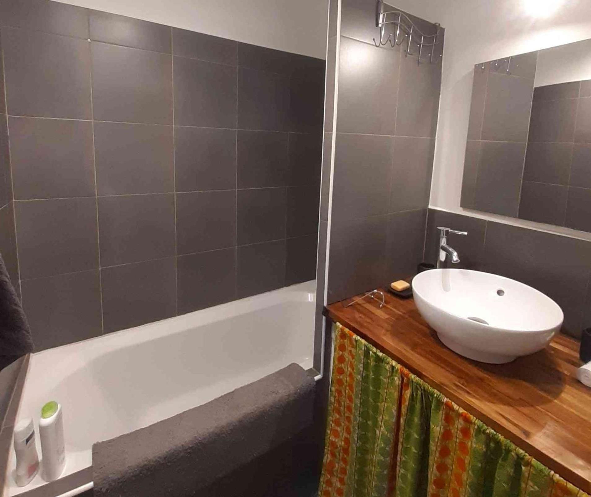 Nos Jours Heureux Appartement Barjac  Buitenkant foto